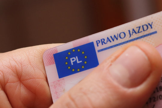 Kup prawo jazdy kategorii D w Polsce bez egzaminu